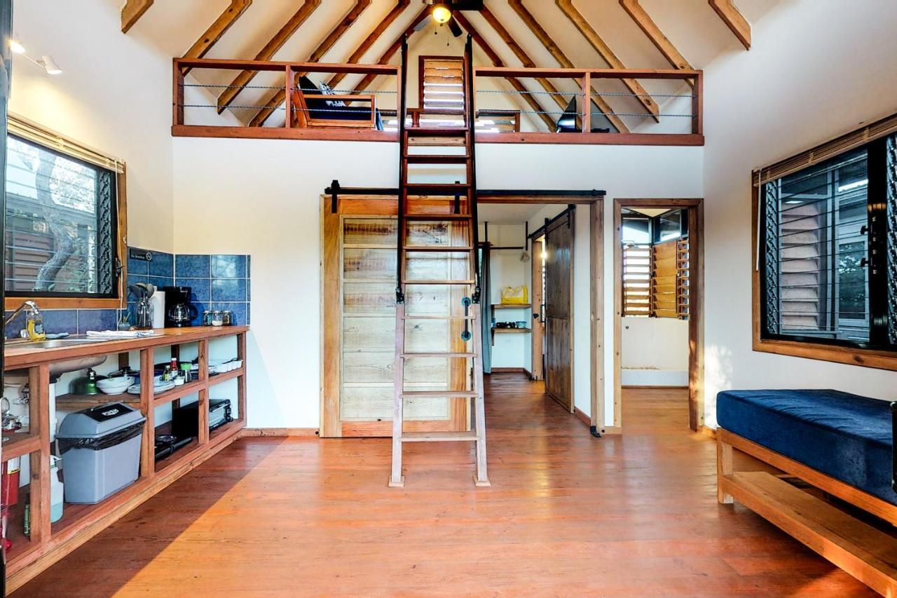 Inn The Trees Cabanas Placencia Экстерьер фото